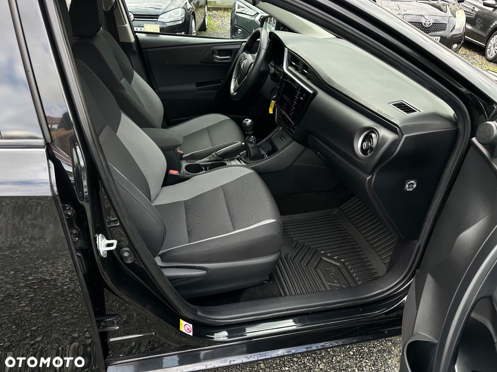 Toyota Auris 1.6 Dynamic - 22