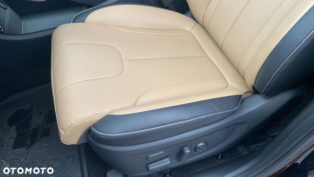 Hyundai Santa Fe 1.6 T-GDI HEV Platinum 4WD - 17