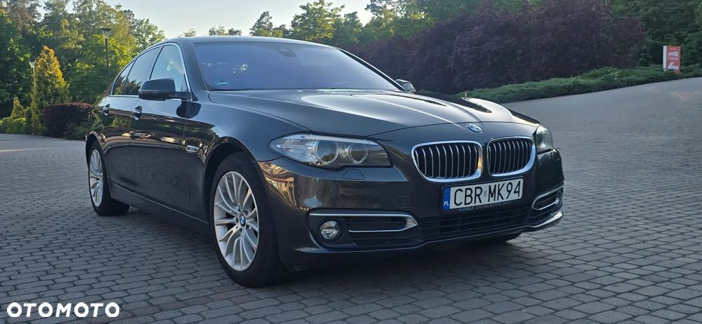 BMW Seria 5 520d xDrive Sport - 3