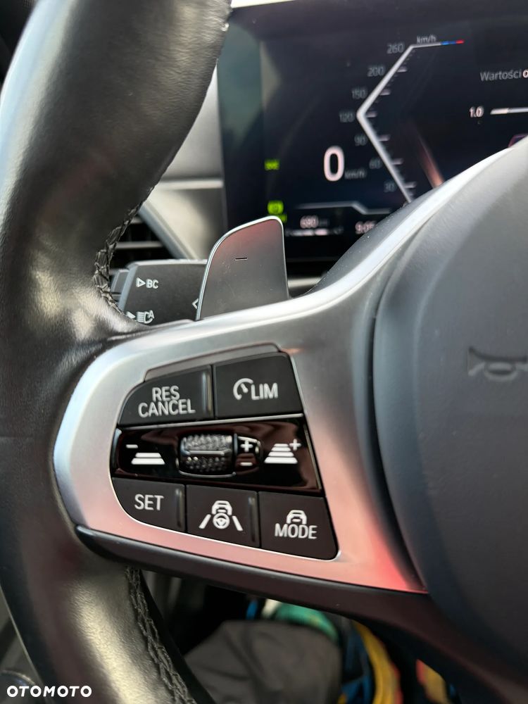 BMW Seria 3 320d xDrive M Sport sport - 29