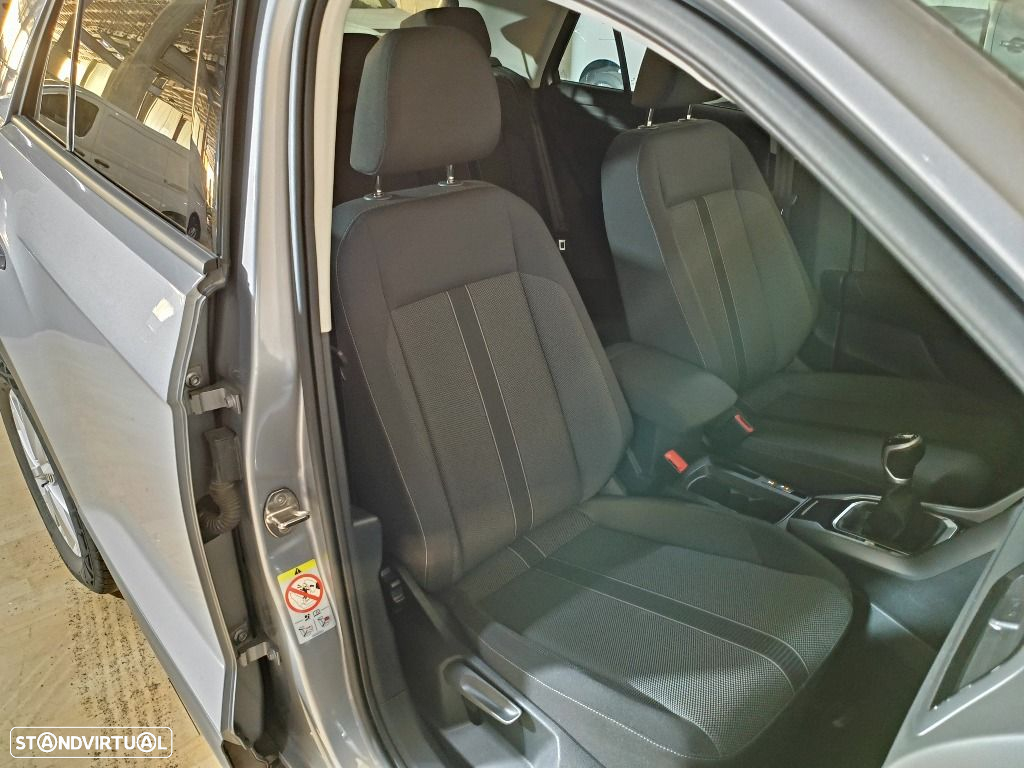 VW T-Roc 1.0 TSI Urban - 13