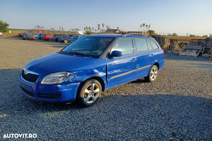 Radio cd 5J0035161 Skoda Fabia 5J [2007 - 2010] Combi wagon 5-usi 1.4 - 8