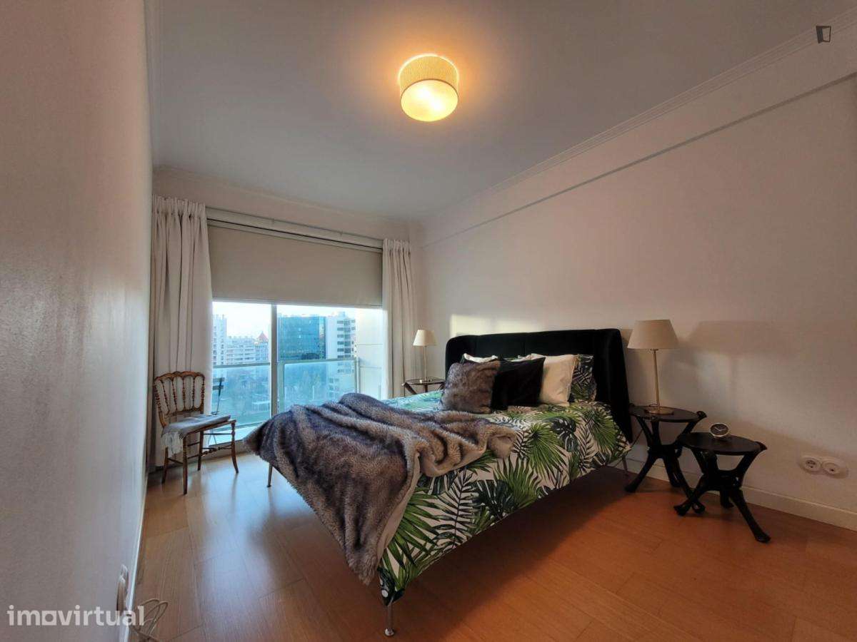 Apartamento com 1 quartos - localizado em Sete Rios Lisbon - Grande imagem: 3/10