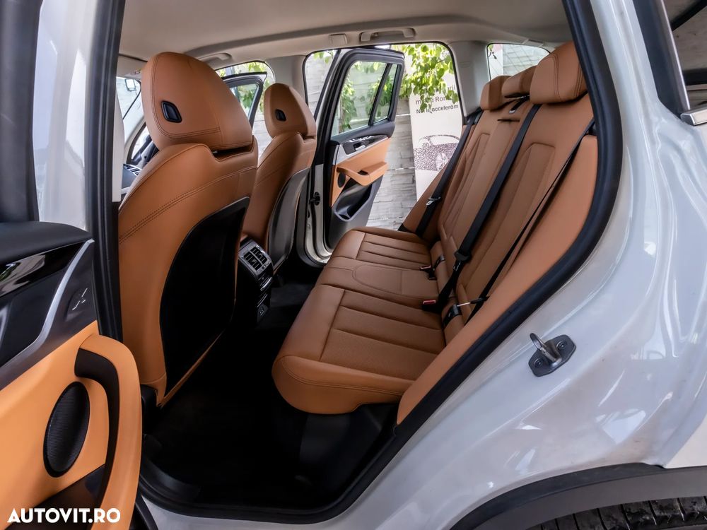 BMW X3 xDrive30e AT PHEV - 16