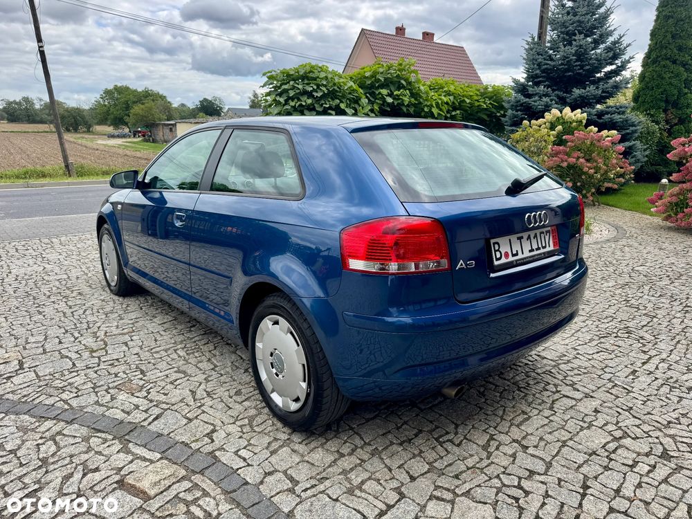 Audi A3 3-drzwiowe 1.6 Ambition - 7