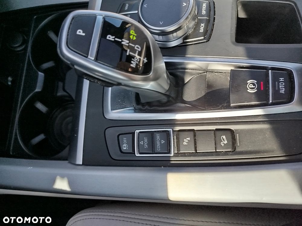 BMW X5 sDrive25d - 24