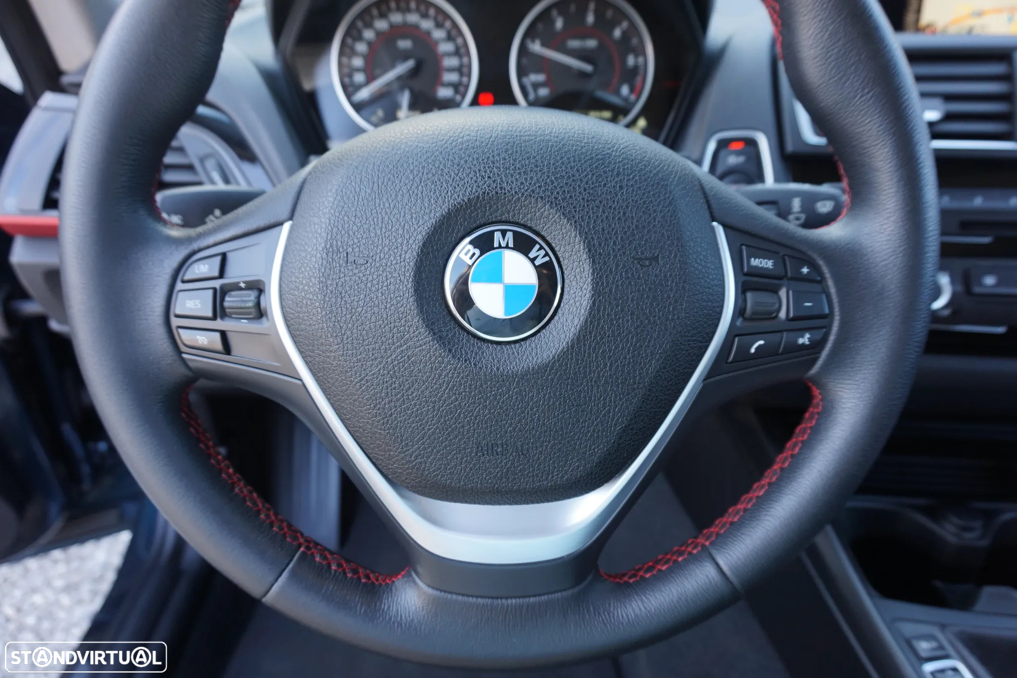 BMW 116 d Line Sport - 36
