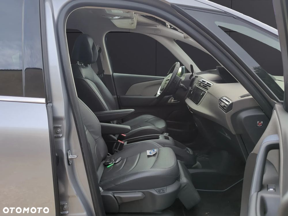 Citroën C4 Picasso 1.2 PureTech Shine S&S EAT6 - 17