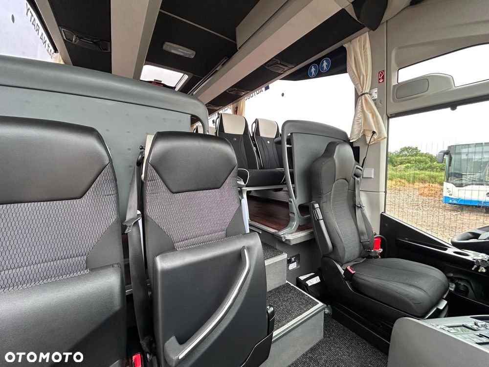 Mercedes-Benz Tourismo - 13