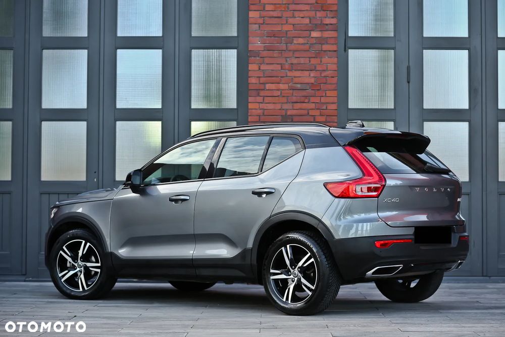 Volvo XC 40 D3 AWD Geartronic R-Design - 12
