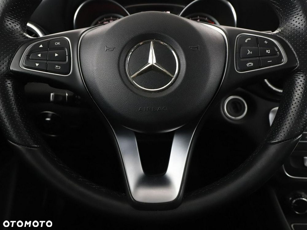 Mercedes-Benz CLA 180 d 7G-DCT - 22