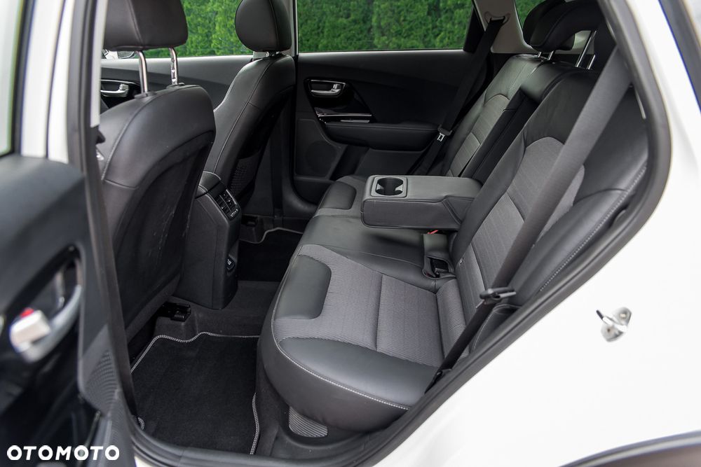 Kia Niro 1.6 GDI Hybrid L - 37