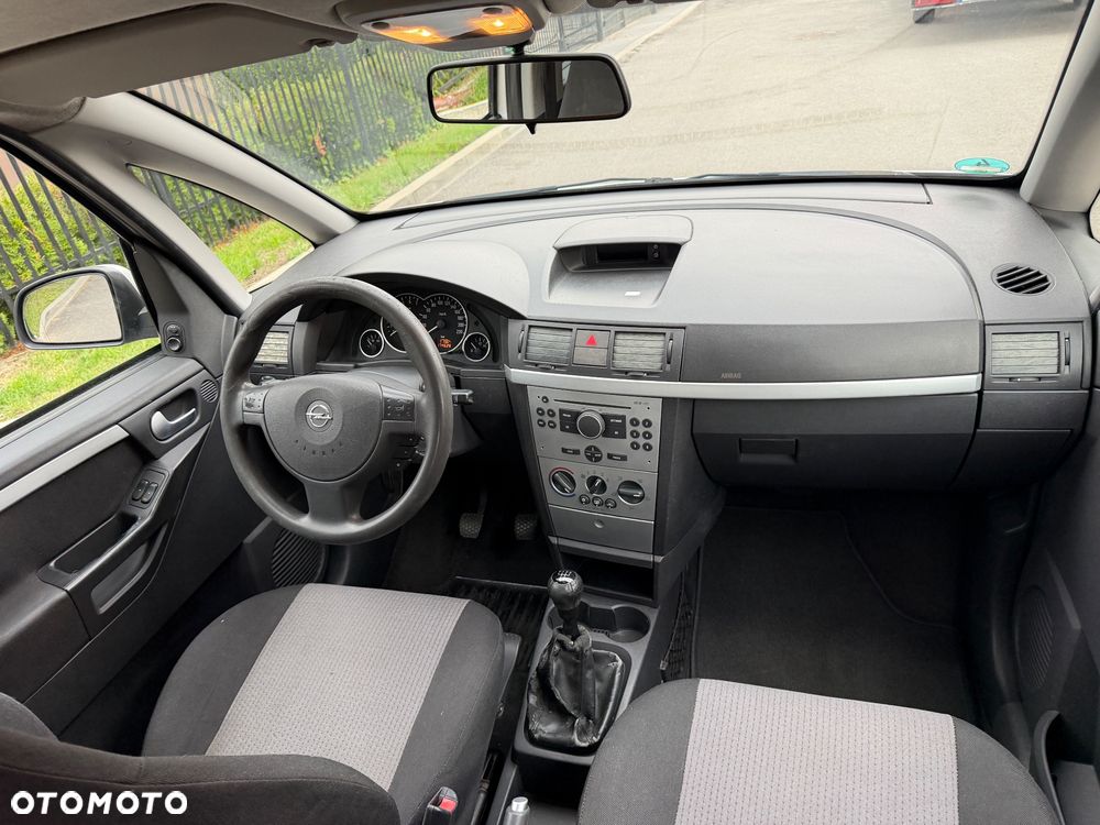 Opel Meriva 1.6 16V Essentia - 6
