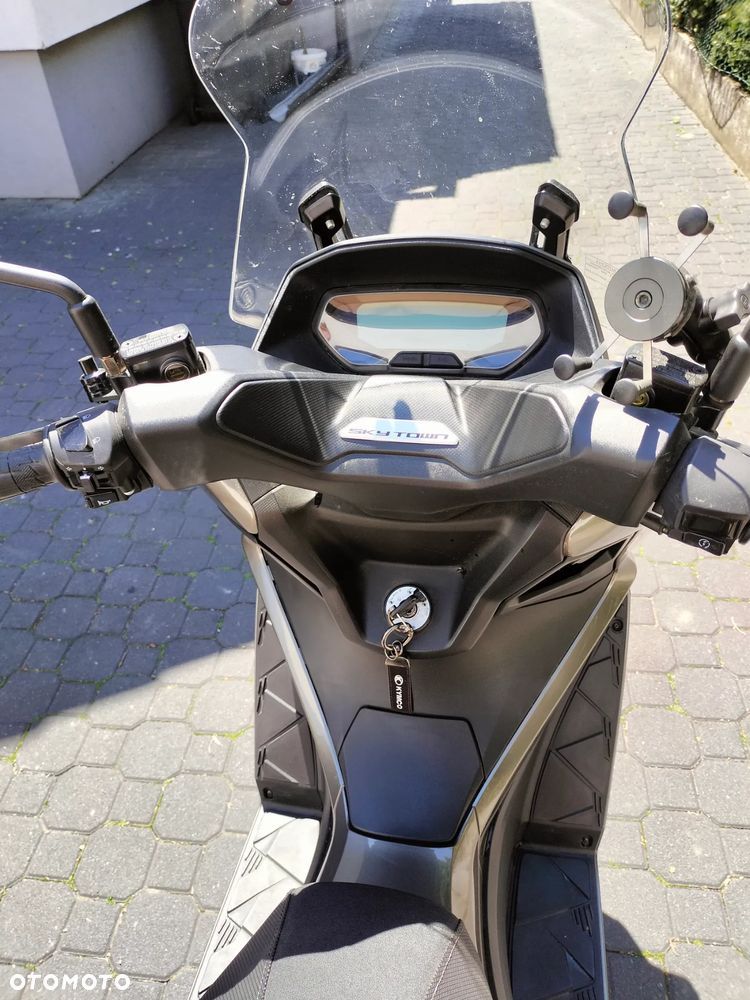 Kymco Skytown - 8