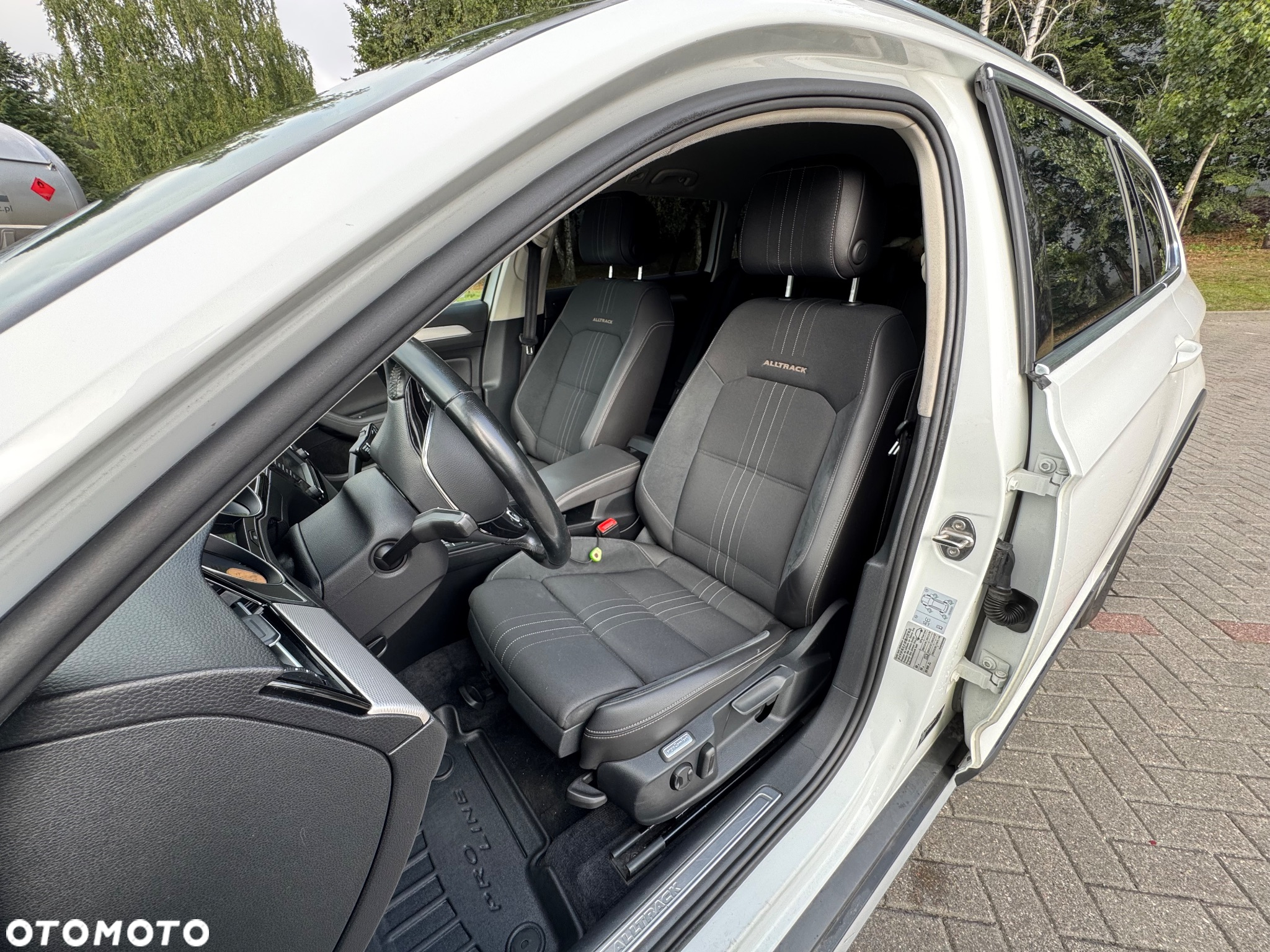 Volkswagen Passat Alltrack 2.0 TDI 4Mot DSG - 11