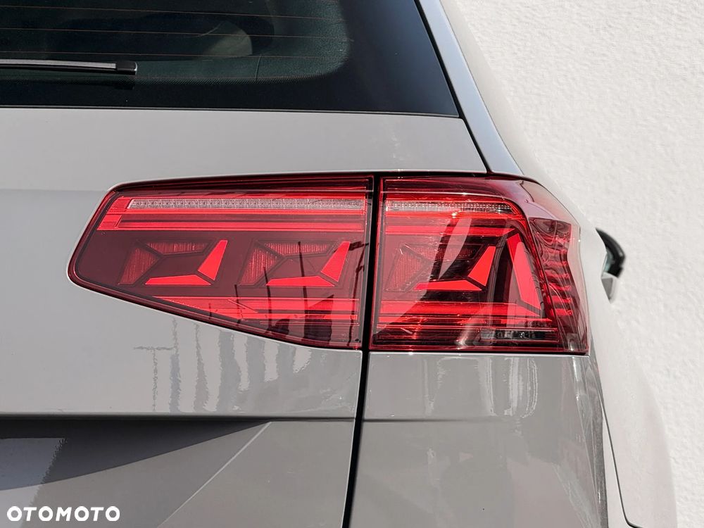 Volkswagen Passat Variant 1.5 TSI EVO Business DSG - 12