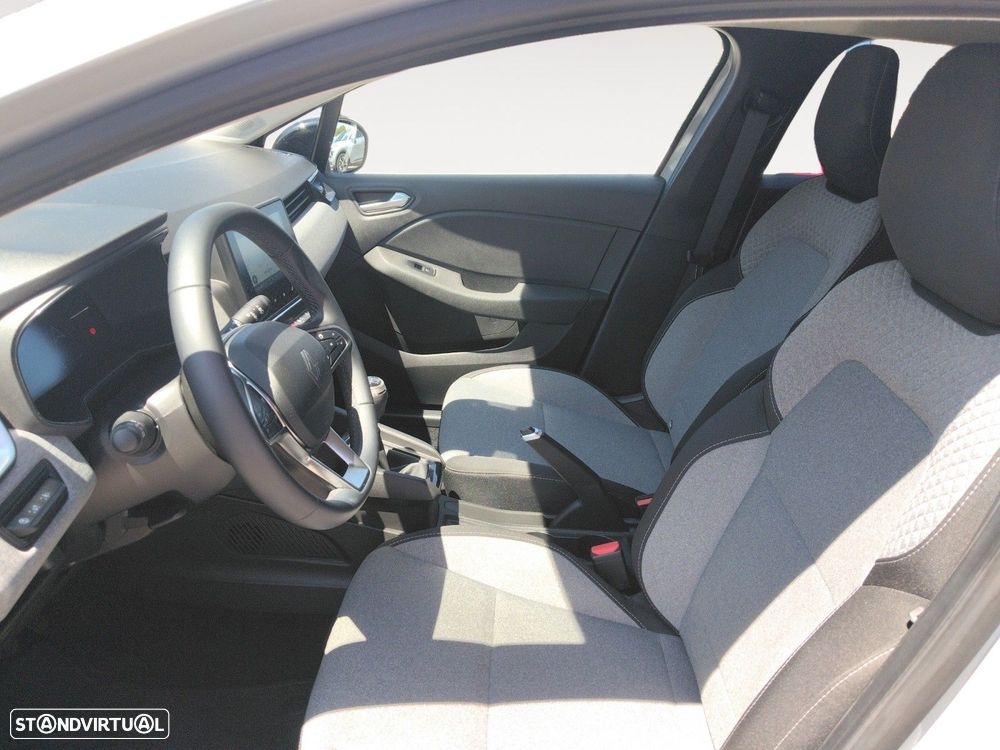 Renault Clio 1.0 TCe Evolution Bi-Fuel - 9