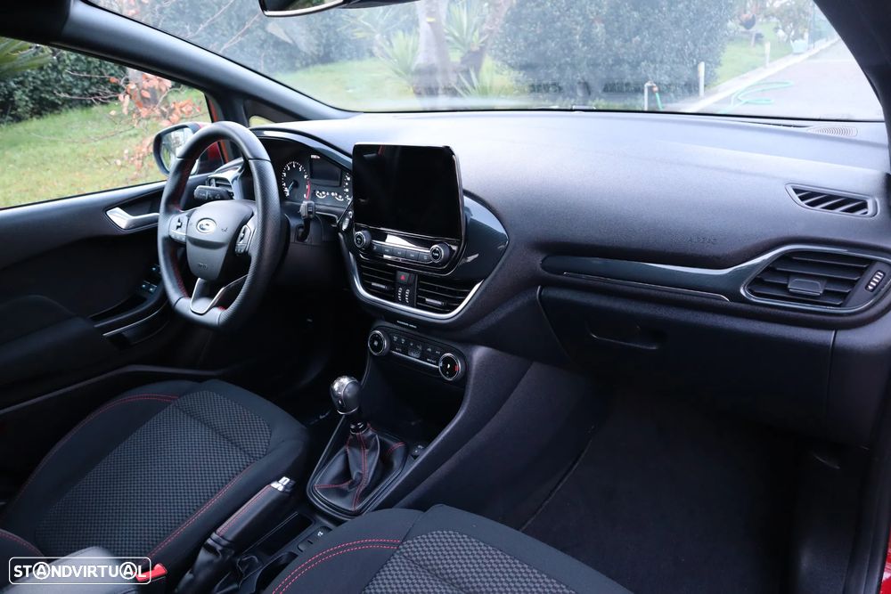 Ford Fiesta 1.0 EcoBoost ST-Line - 22