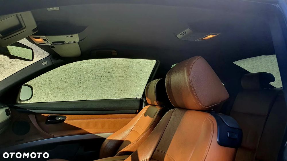 BMW Seria 3 320d DPF M Sport Edition - 9