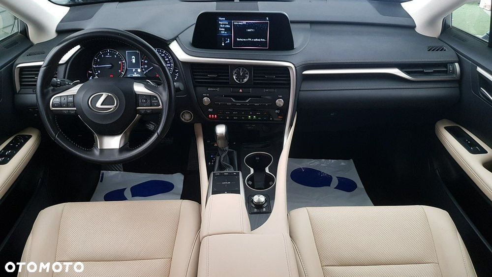 Lexus RX - 18
