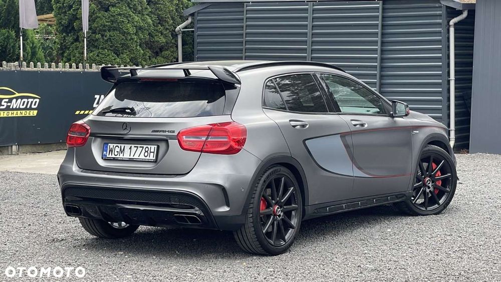 Mercedes-Benz GLA - 5