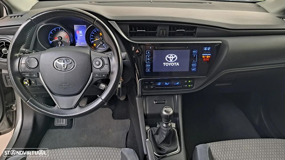 Toyota Auris 1.2T Exclusive - 12