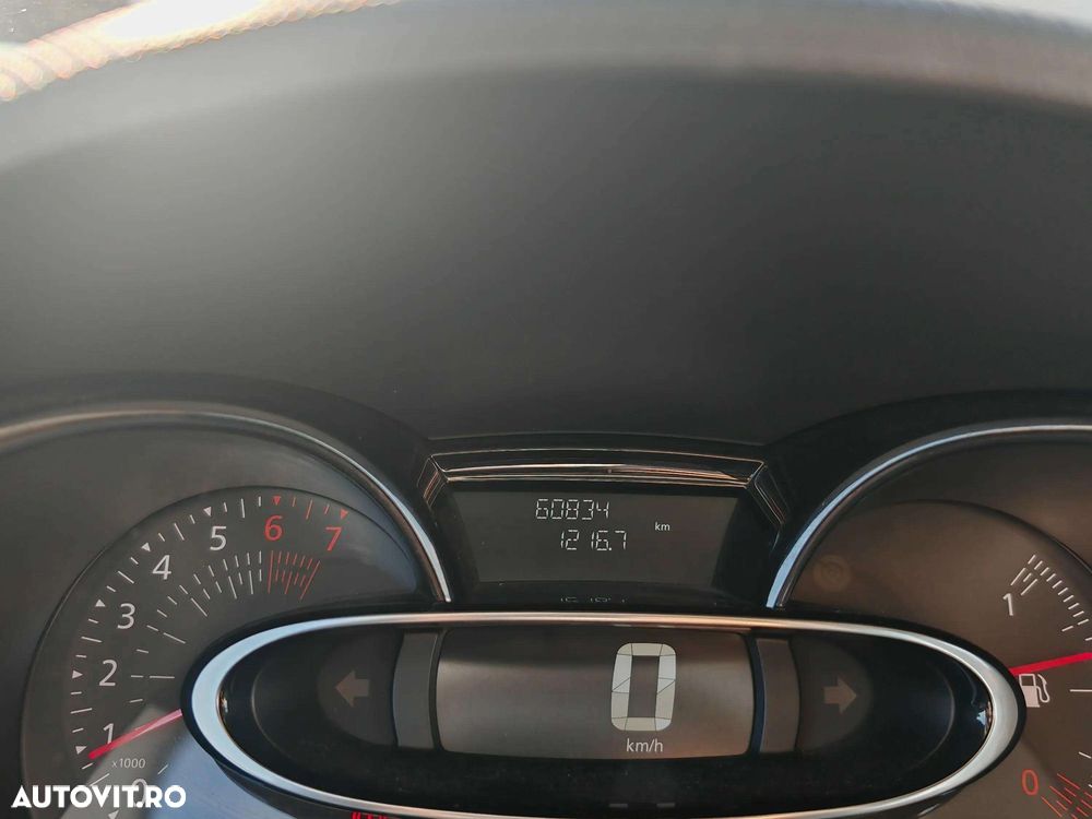 Renault Clio 1.2 Life - 12