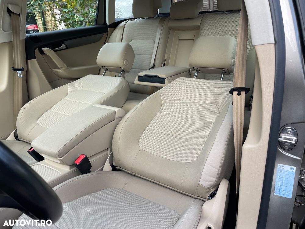 Volkswagen Passat - 17