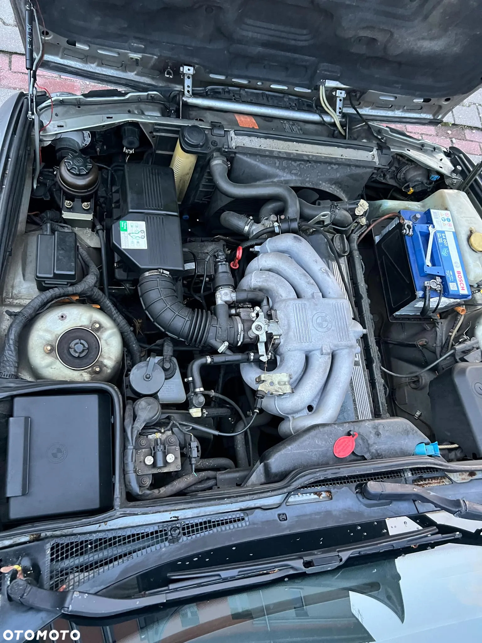 BMW Seria 5 520i - 11