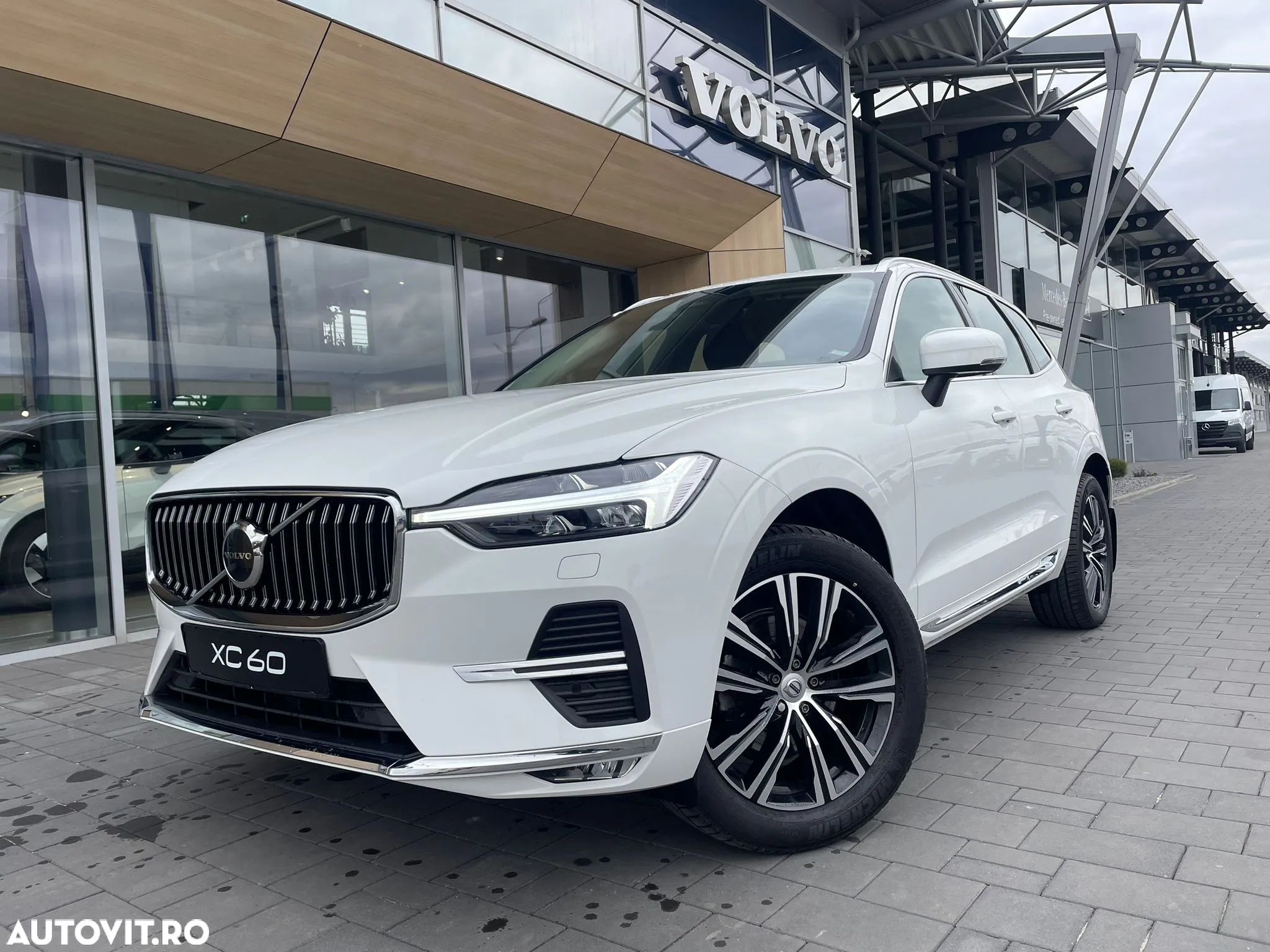 Volvo XC 60 B5 MHEV AT8 AWD Inscription - 1