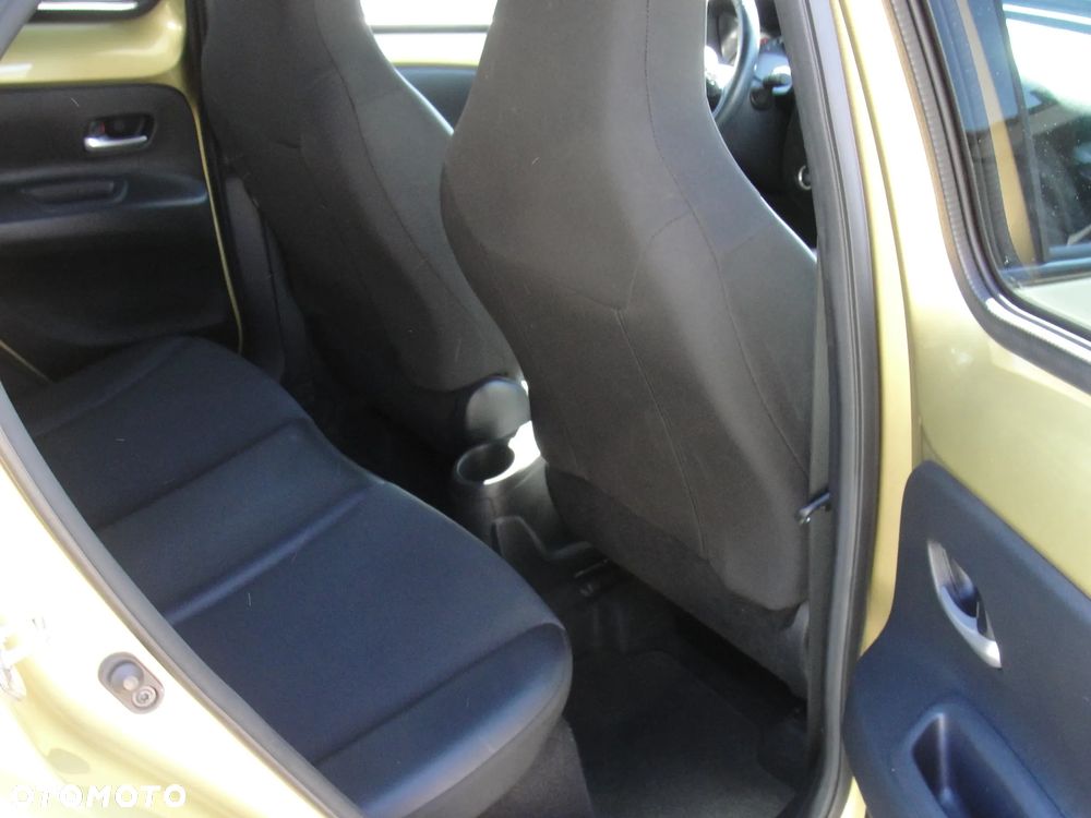 Toyota Aygo X x-shift x-clusive Style Selection - 12