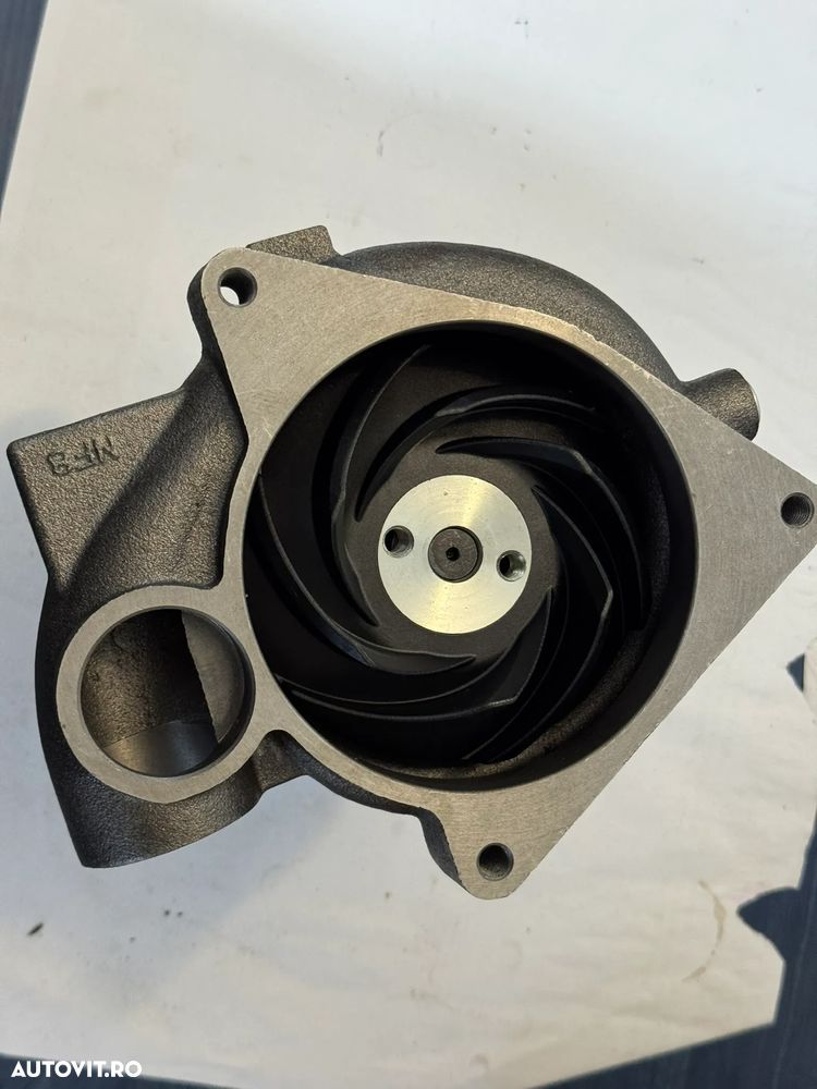 Pompa apa 4955709 CUMMINS L10 noua CASE TERAX  ISM11 QSM11 - 7