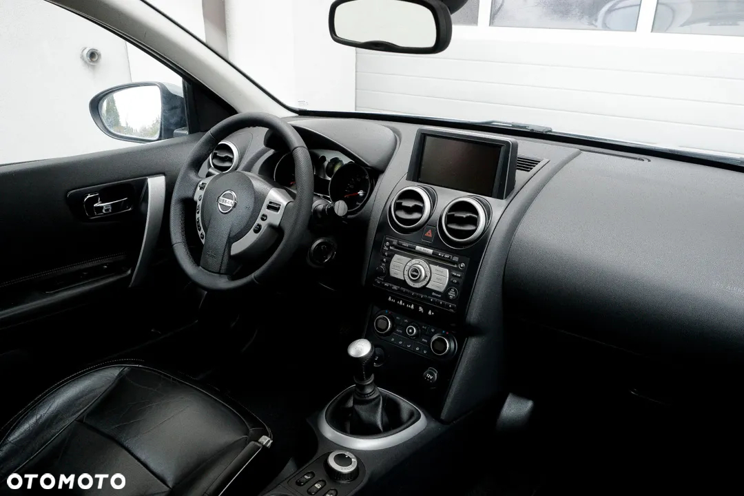 Nissan Qashqai 2.0 4x4 Tekna - 31