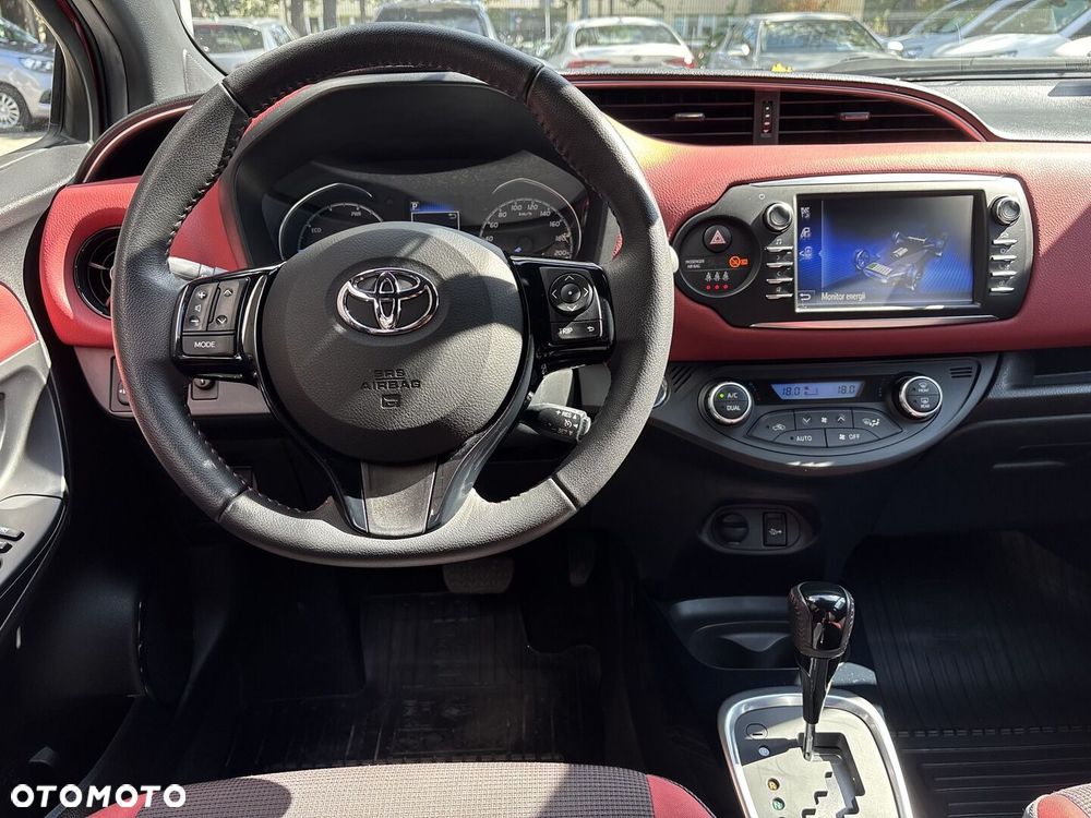 Toyota Yaris - 16