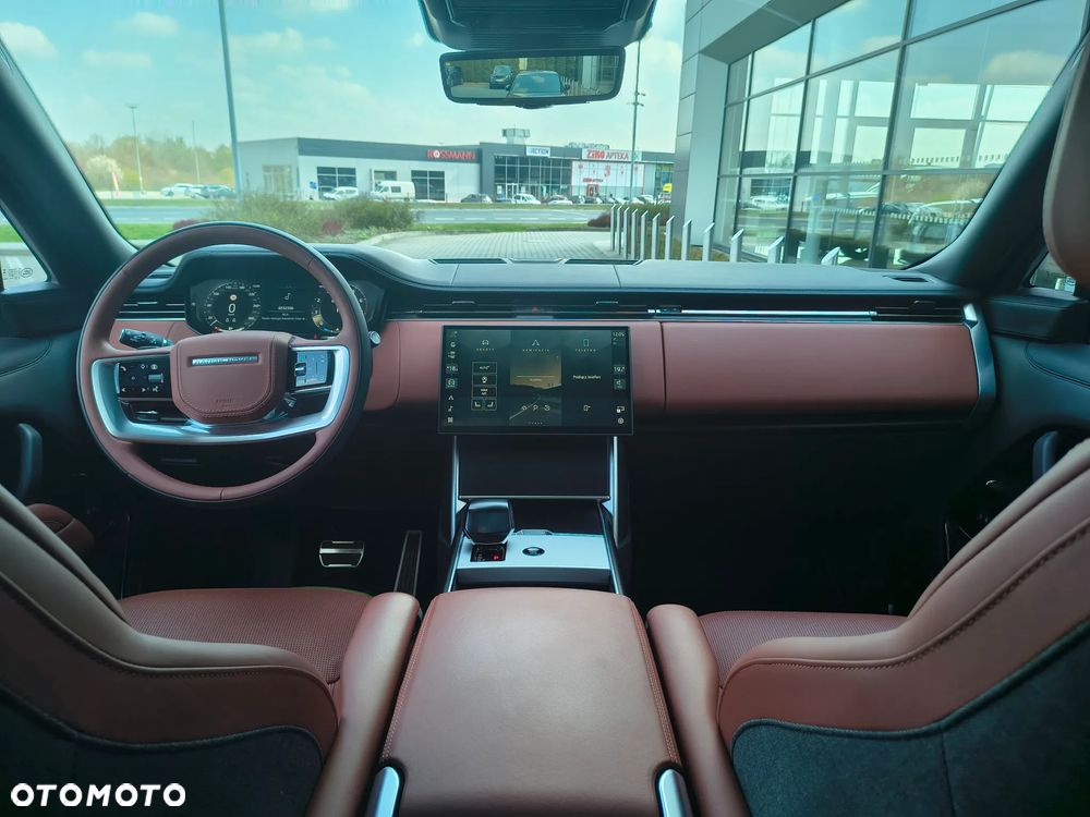 Land Rover Range Rover 4.4 V8 P615 mHEV LWB SV - 18