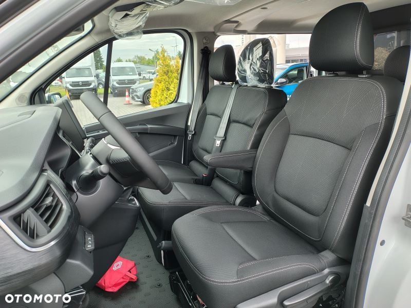 Renault Trafic - 11