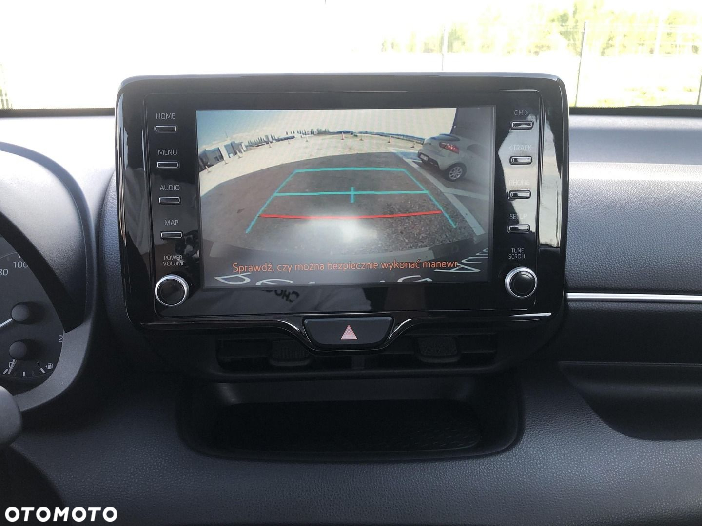 Toyota Yaris - 16