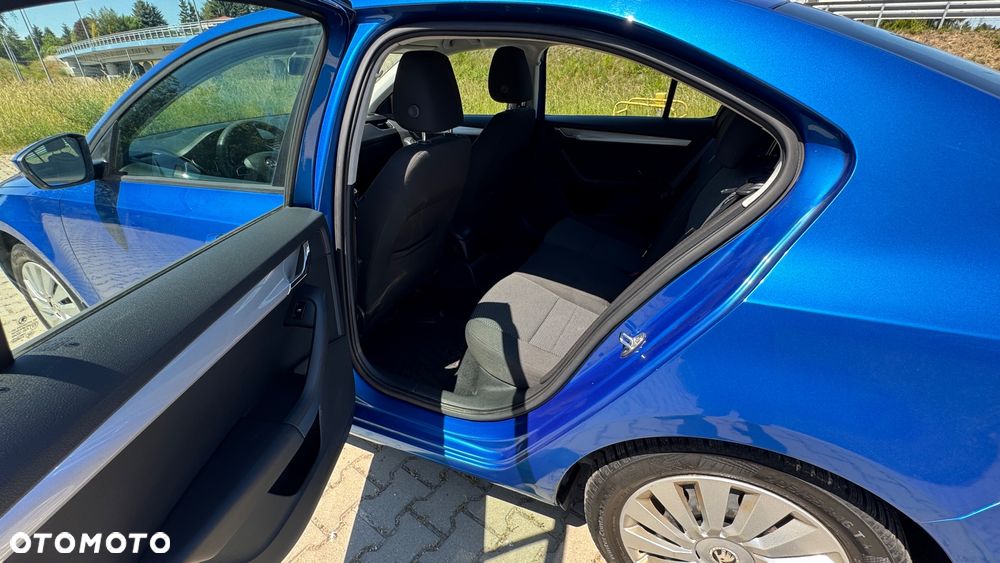 Skoda Octavia 1.4 TSI Ambition - 11