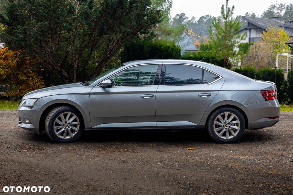Skoda Superb 1.4 TSI ACT Ambition - 6