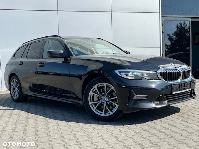 BMW Seria 3 330e xDrive M Sport sport - 6