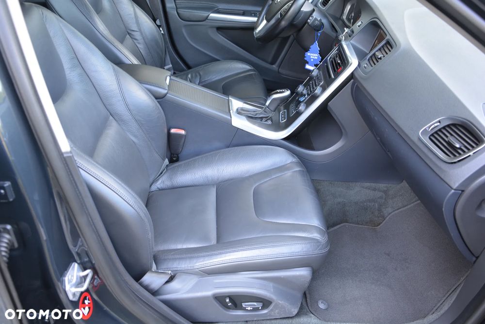 Volvo V60 - 25