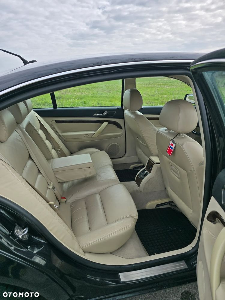 Skoda Superb 2.8 V6 Automatik Elegance - 12