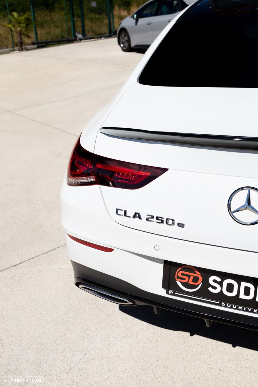 Mercedes-Benz CLA 250 e AMG Line - 53