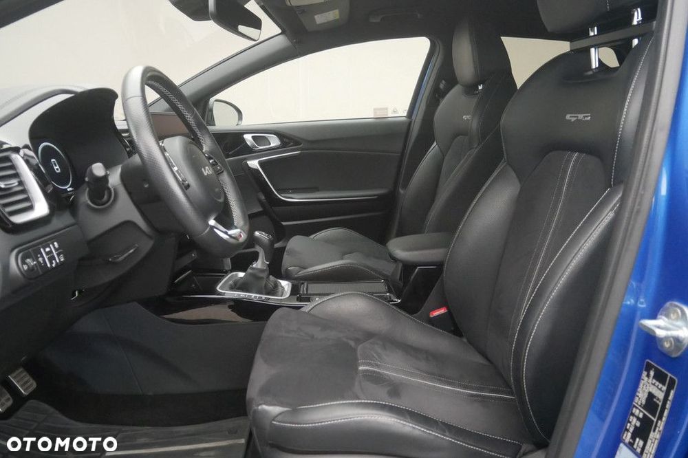 Kia ProCeed 1.5 T-GDI GT Line - 12