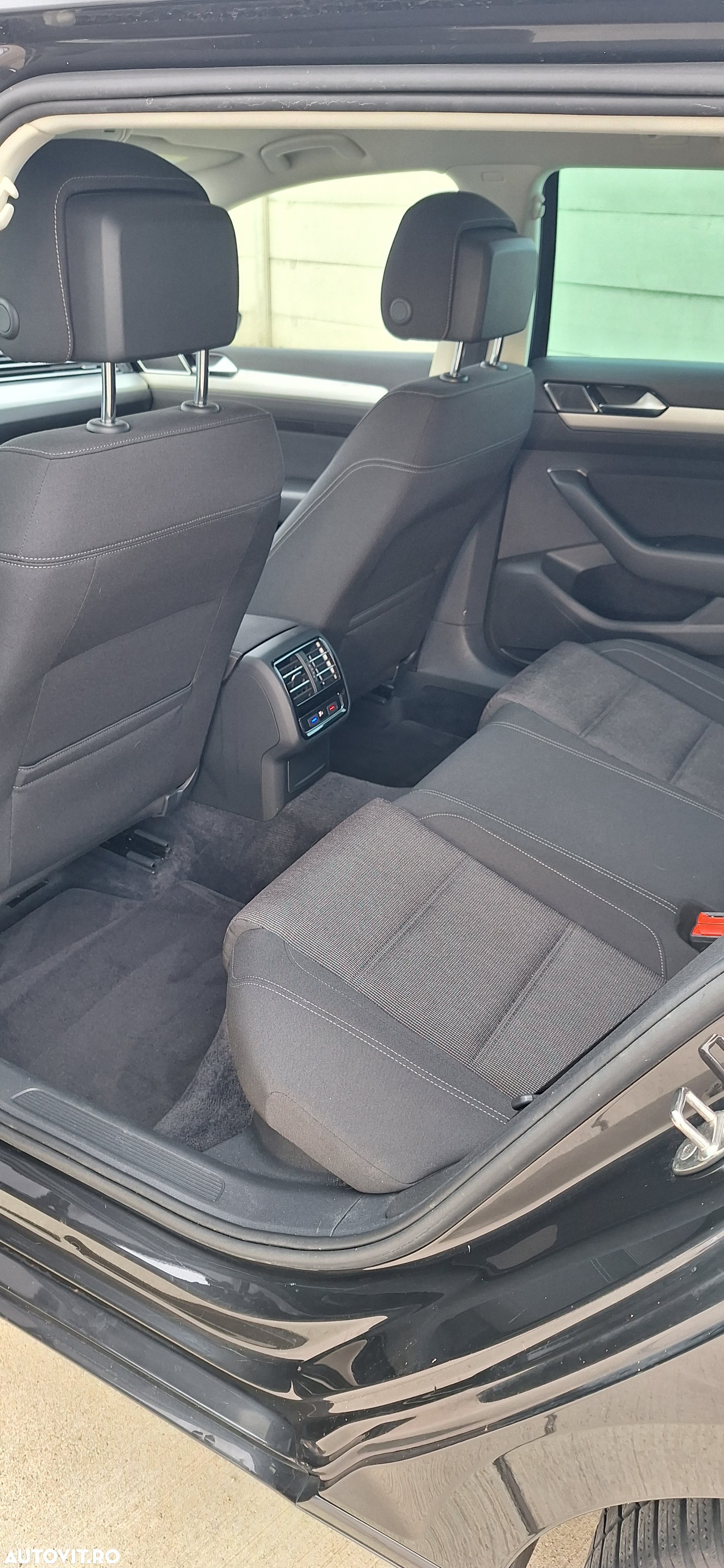 Volkswagen Passat Variant 2.0 TDI SCR DSG - 8