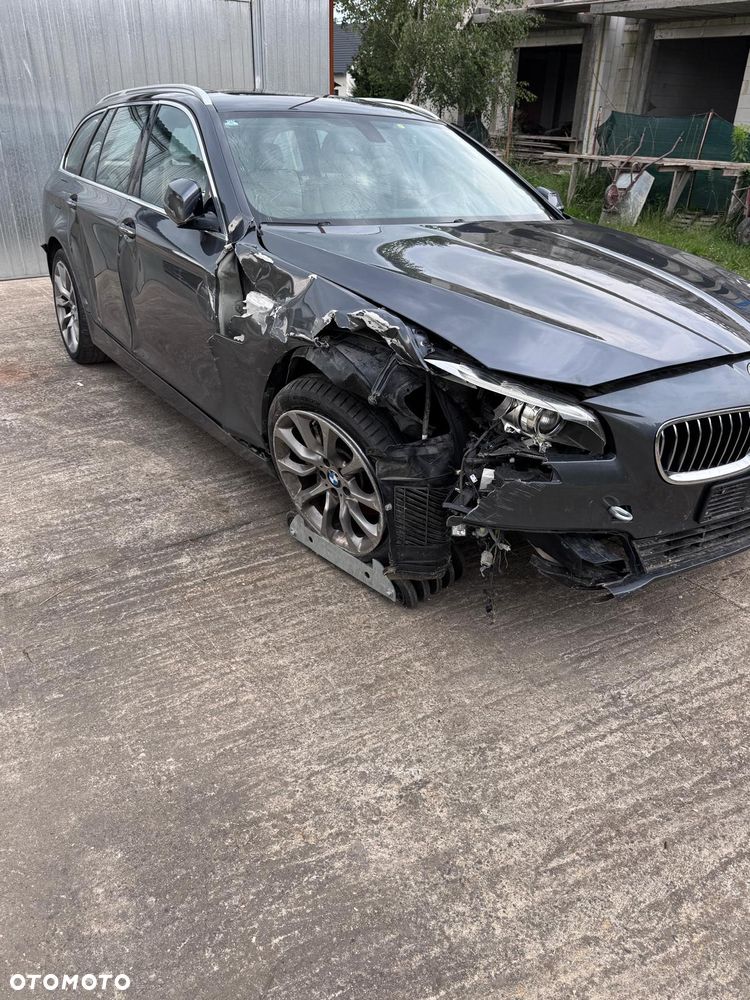 BMW Seria 5 525d xDrive Luxury Line - 6