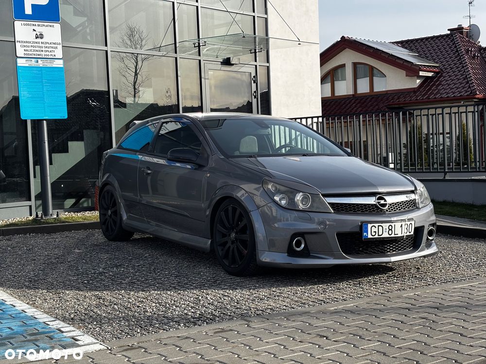 Opel Astra 2.0 T OPC - 4