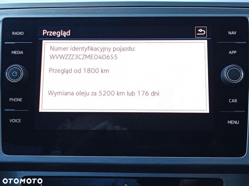 Volkswagen Passat - 36