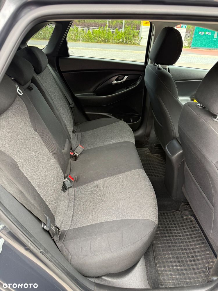 Hyundai i30 1.5 DPI Comfort - 33