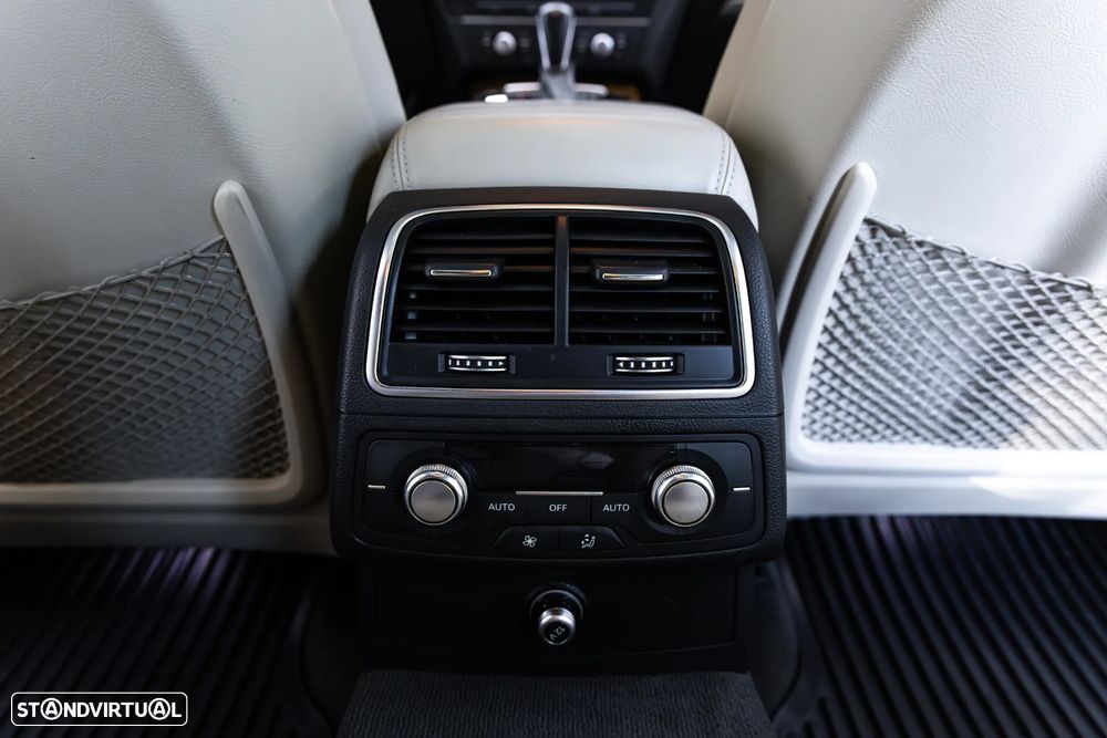 Audi A6 Avant 3.0 TDI V6 quattro S-line S tronic - 31